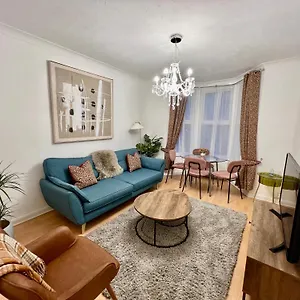  Apartment Fig Tree House Flat 1